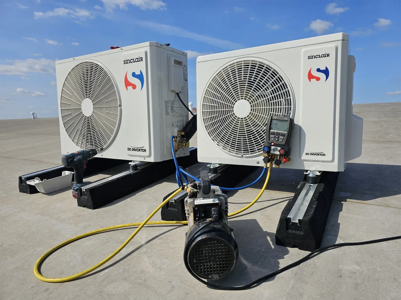 Stropní kazetová klimatizace do kanceláří - Telnice